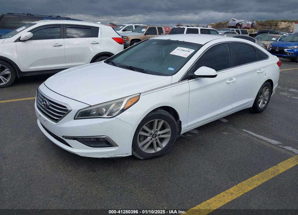 2015 HYUNDAI SONATA VIN: 5NPE24AF1FH207356