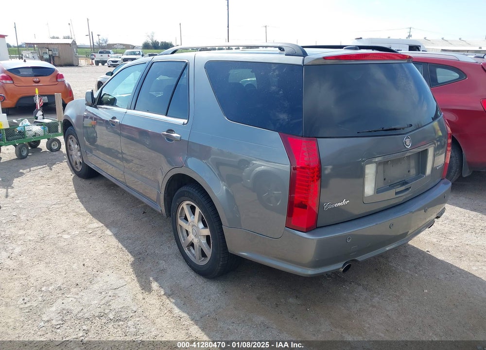 2005 CADILLAC SRX V6 VIN: 1GYEE637050220906