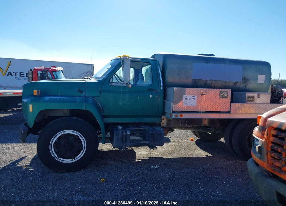 1992 FORD F600 VIN: 1FDNF60J2NVA14472