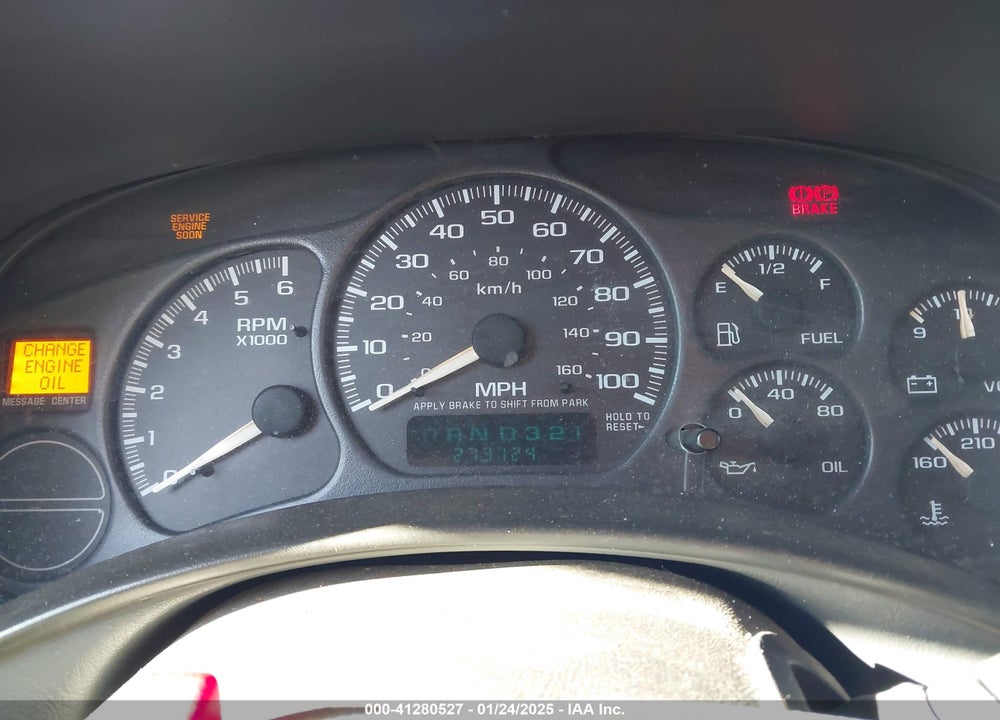 2002 CHEVROLET TAHOE LT VIN: 1GNEK13Z22J183129