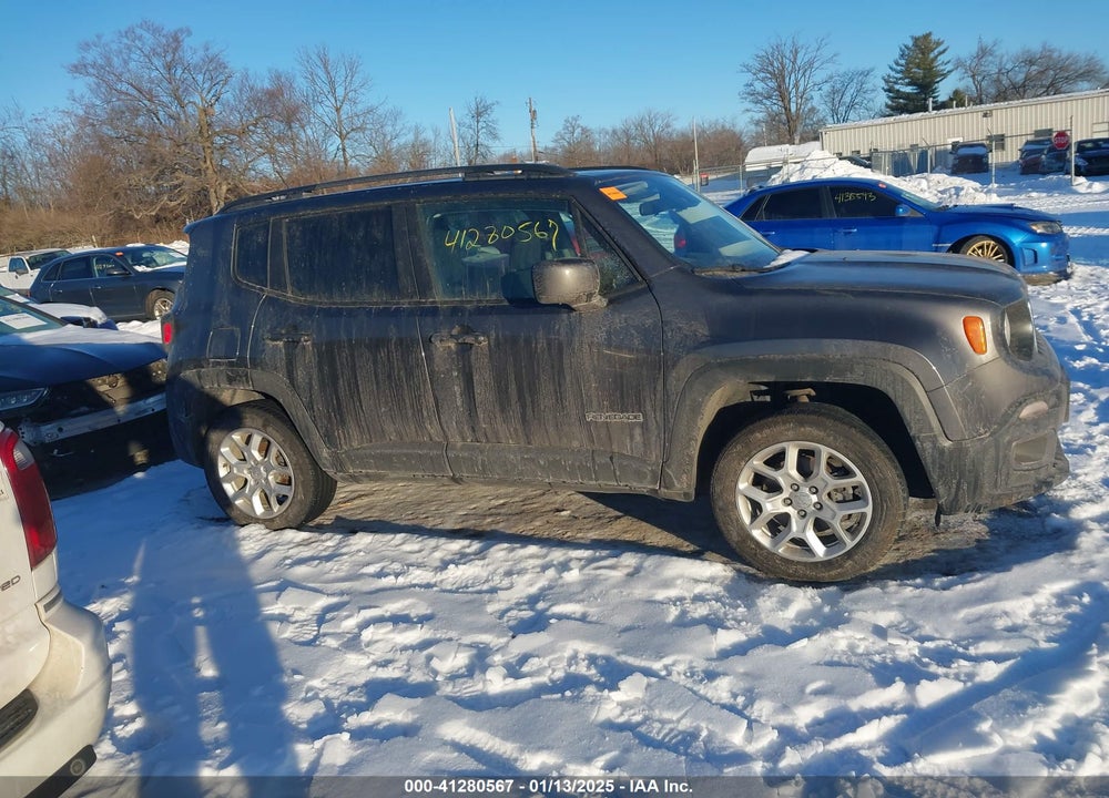 2016 JEEP RENEGADE LATITUDE VIN: ZACCJBBTXGPE10757