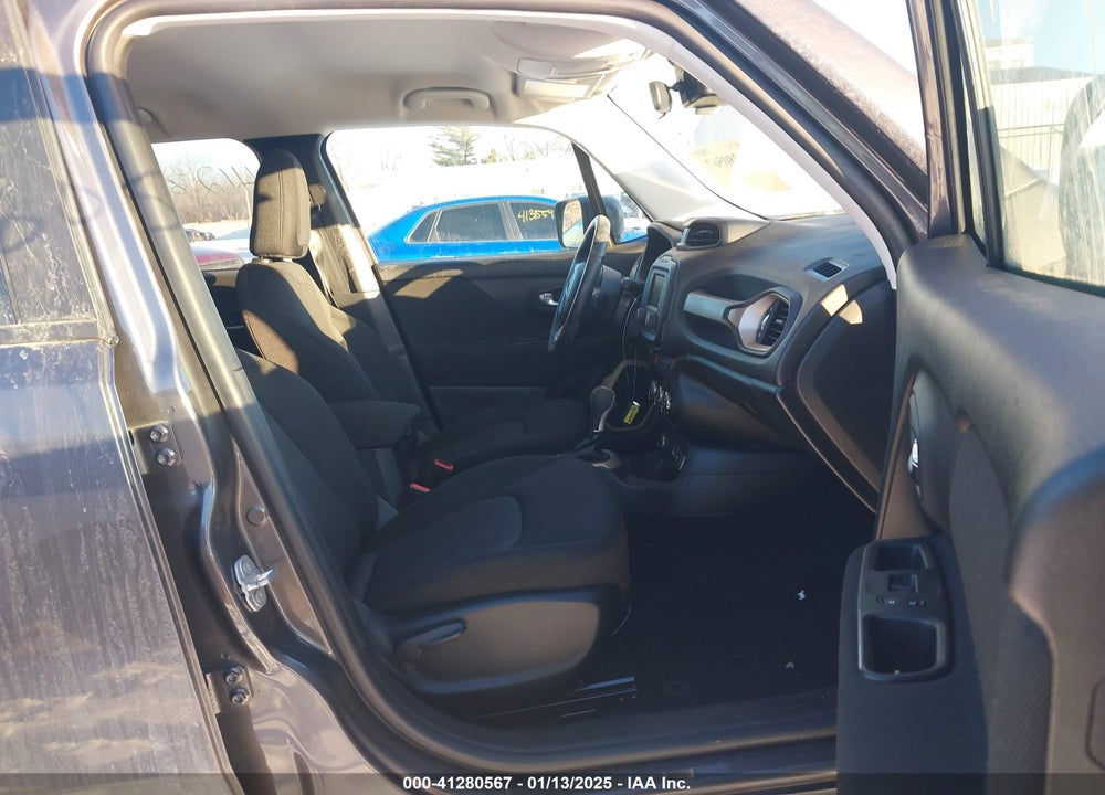 2016 JEEP RENEGADE LATITUDE VIN: ZACCJBBTXGPE10757