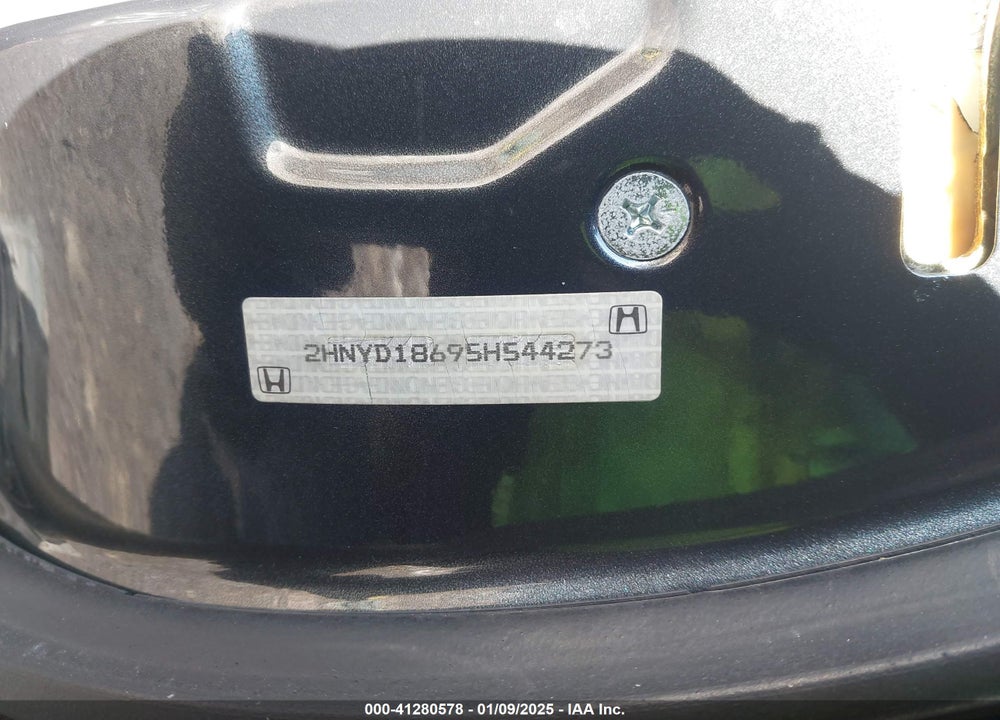 2005 ACURA MDX VIN: 2HNYD18695H544273