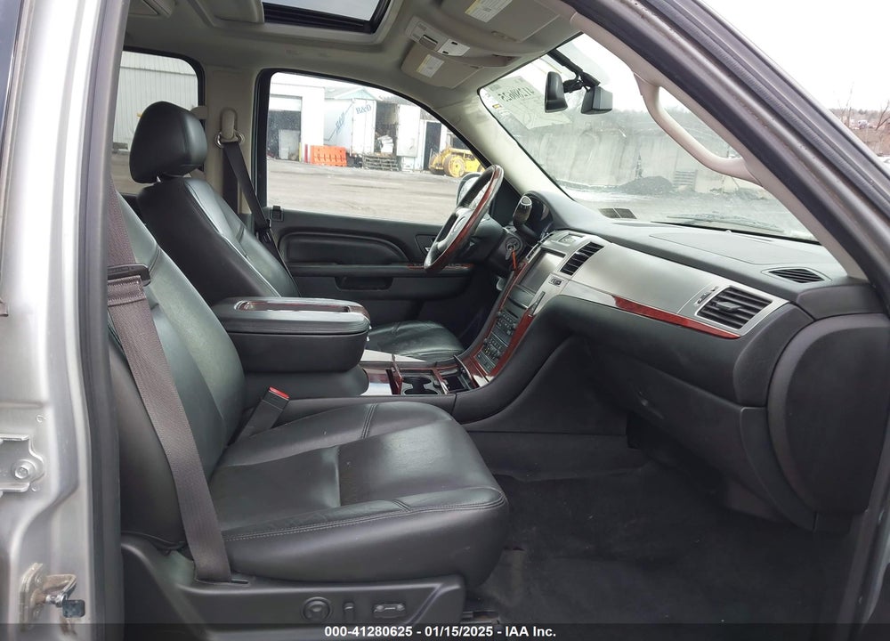 2014 CADILLAC ESCALADE ESV PREMIUM VIN: 1GYS4JEF9ER168040