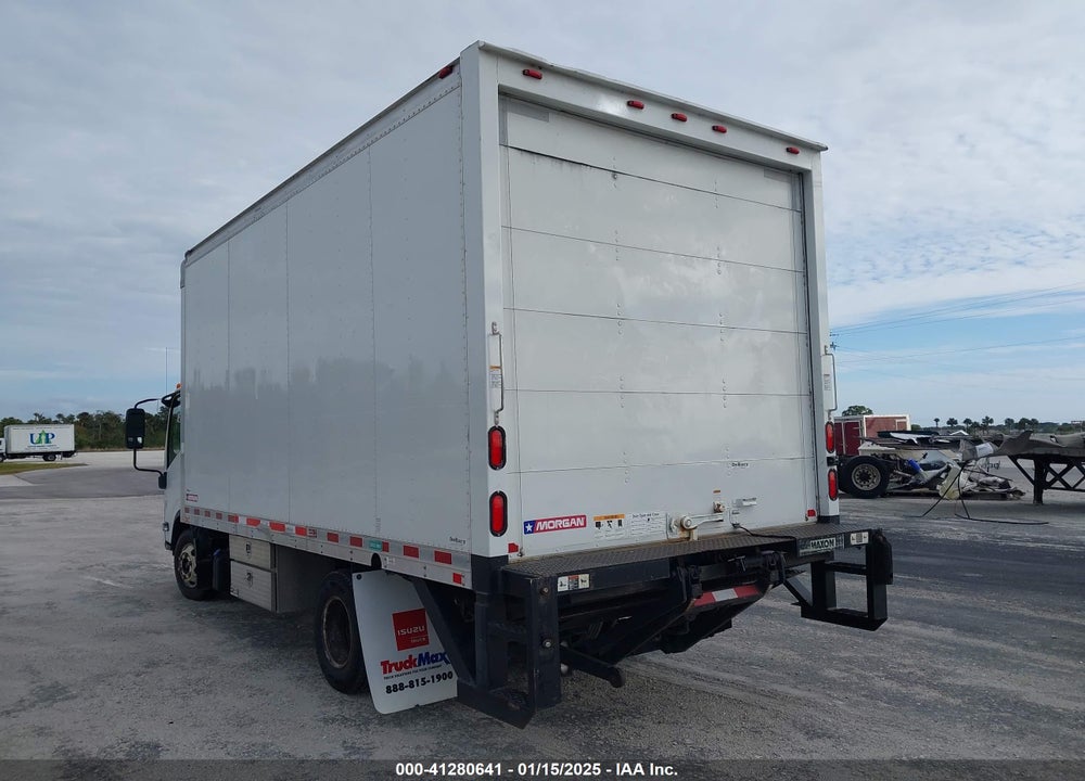 2015 ISUZU NPR DSL REG AT VIN: JALC4W169F7005560