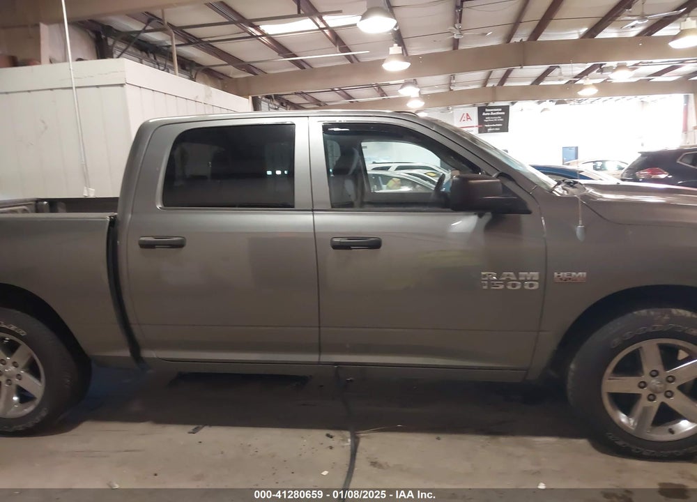 2013 RAM 1500 VIN: 1C6RR6KT0DS592511