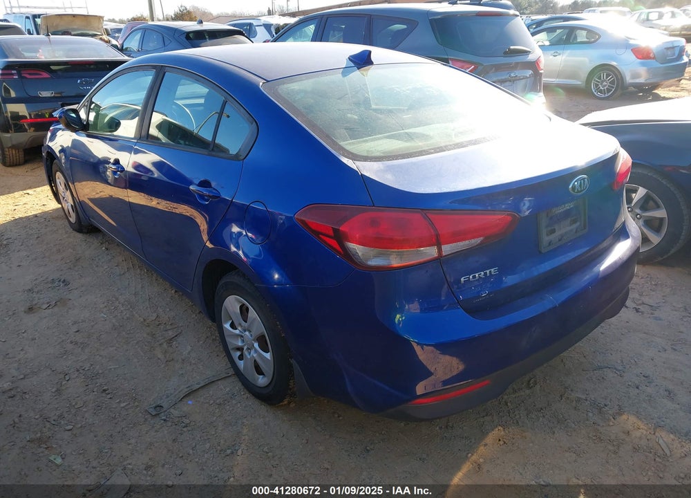 2017 KIA FORTE VIN: 3KPFK4A76HE052419