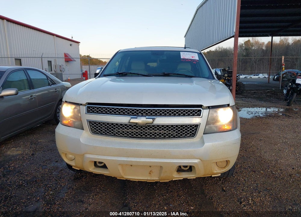 2008 CHEVROLET TAHOE LTZ VIN: 1GNFC13088R183813