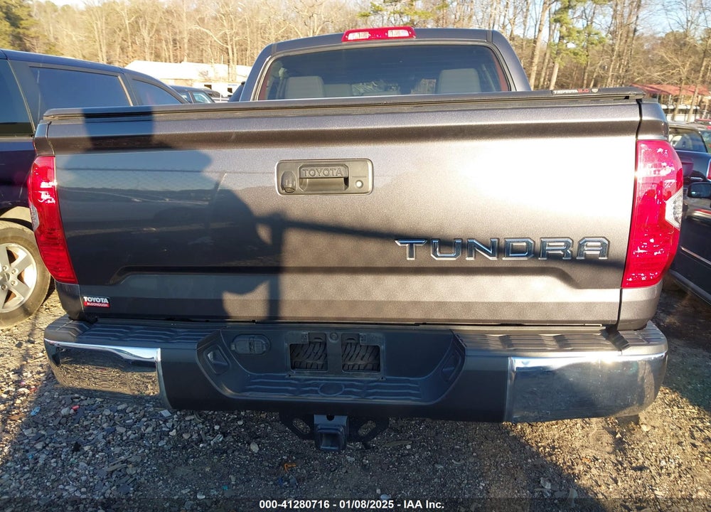 2018 TOYOTA TUNDRA LIMITED 5.7L V8 VIN: 5TFHW5F10JX752689