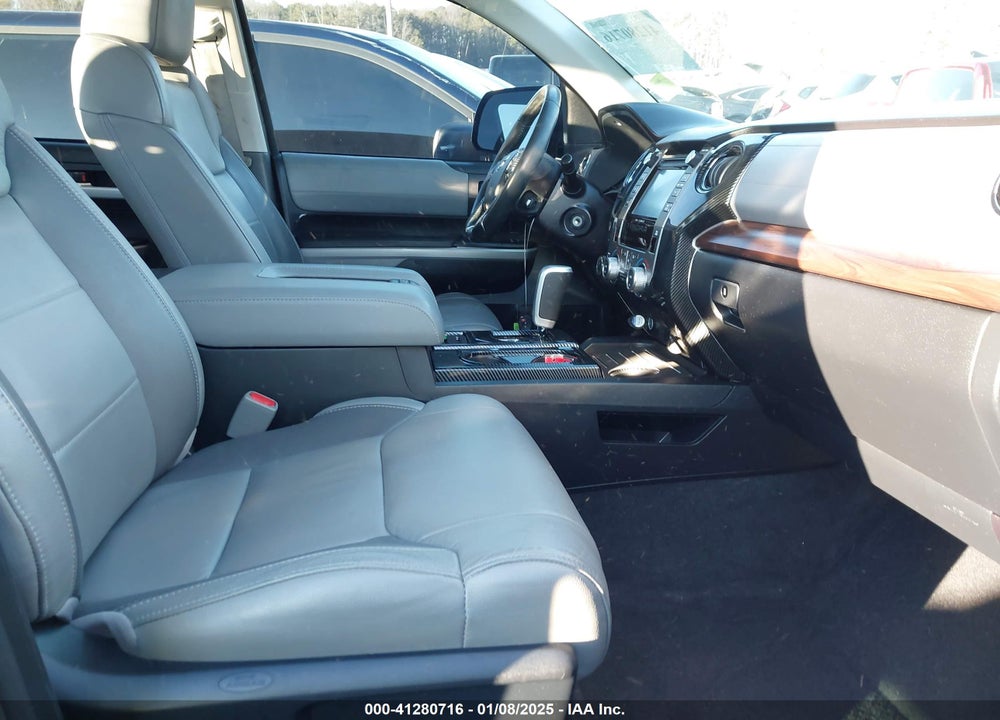 2018 TOYOTA TUNDRA LIMITED 5.7L V8 VIN: 5TFHW5F10JX752689