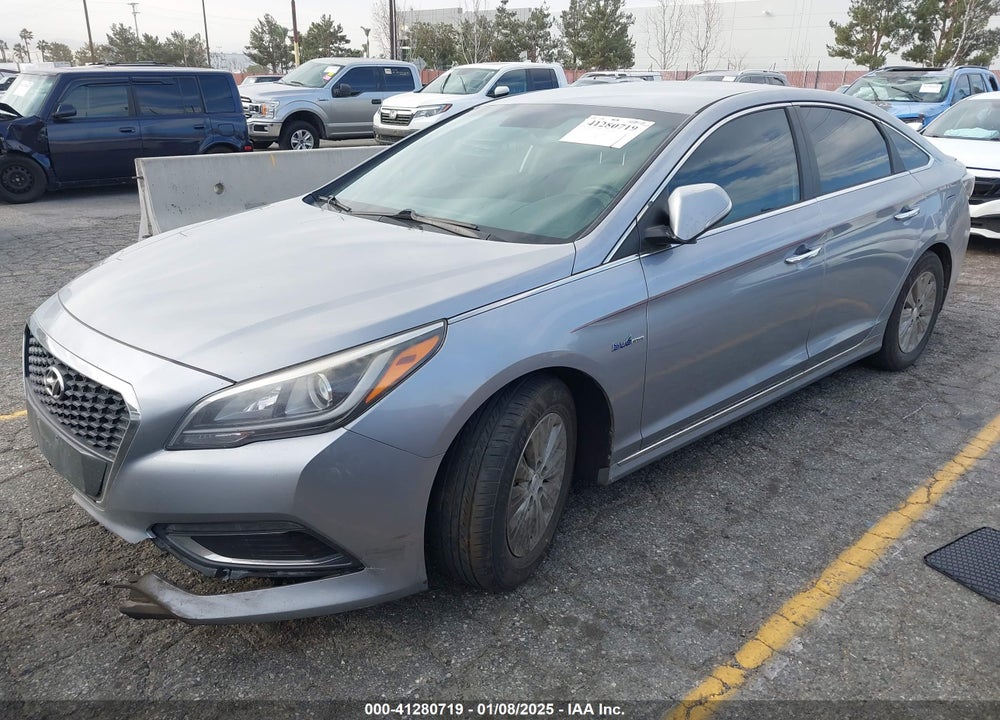 2016 HYUNDAI SONATA HYBRID VIN: KMHE24L19GA012000