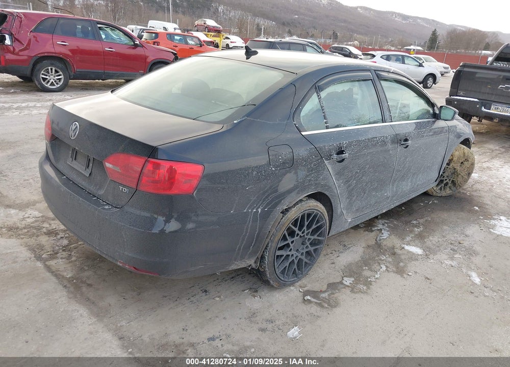 2014 VOLKSWAGEN JETTA VIN: 3VW3L7AJ0EM303737