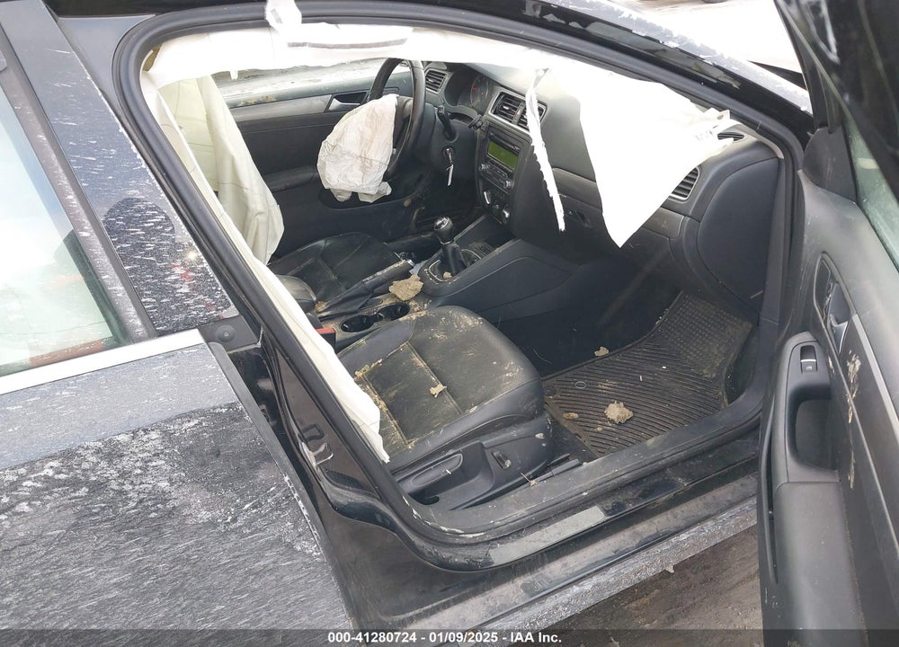 2014 VOLKSWAGEN JETTA VIN: 3VW3L7AJ0EM303737
