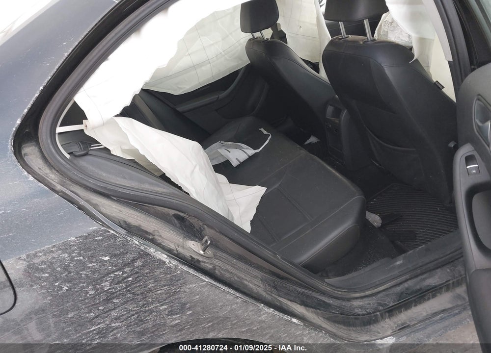2014 VOLKSWAGEN JETTA VIN: 3VW3L7AJ0EM303737