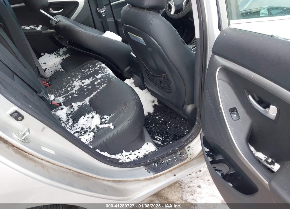 2013 HYUNDAI ELANTRA GT VIN: KMHD35LE7DU103830