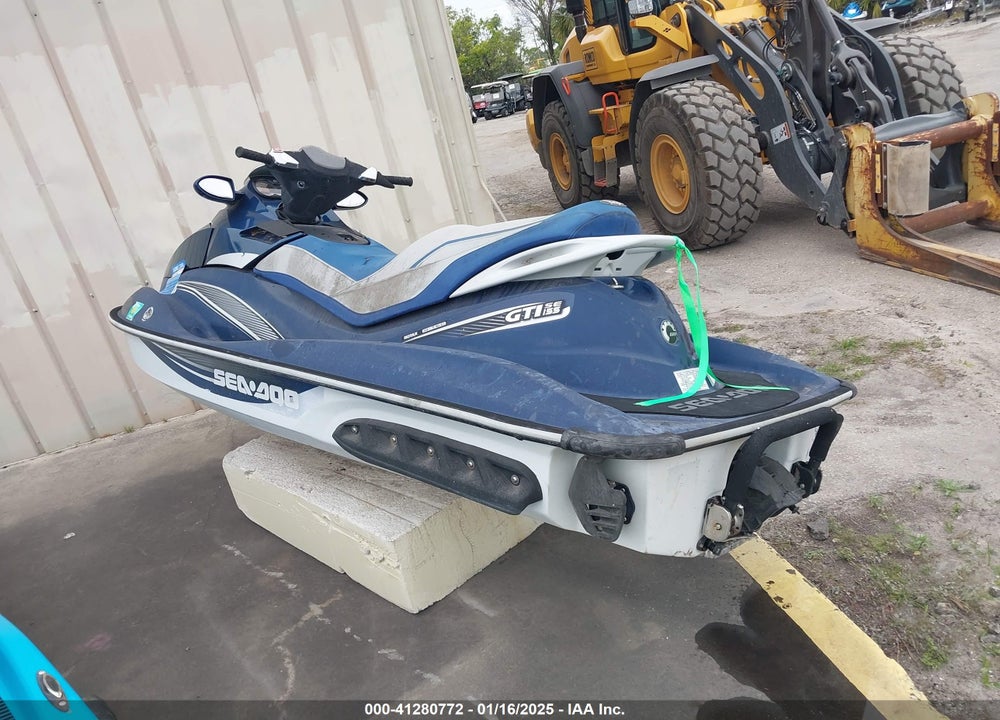 2009 SEADOO --- VIN: YDV35160E909