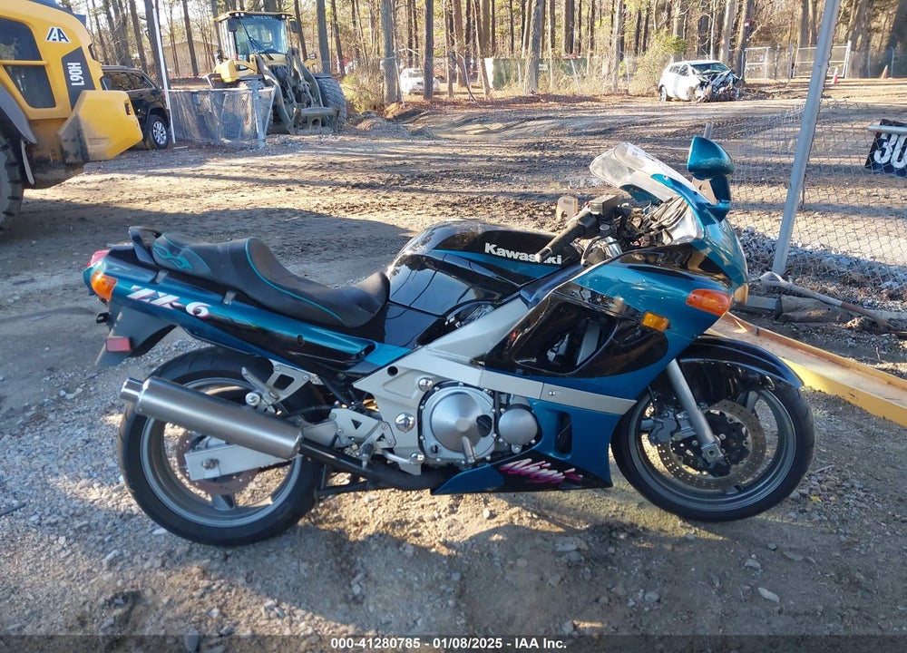 1993 KAWASAKI ZX600 E VIN: JKAZX4E15PB501616