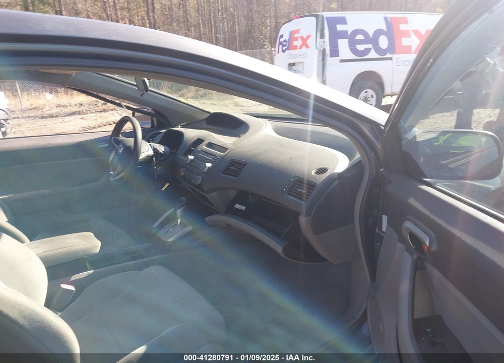 2010 HONDA CIVIC VIN: 2HGFG1B60AH506701