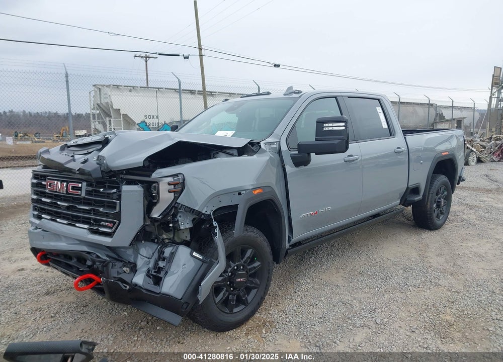 2025 GMC SIERRA 3500HD 4WD  STANDARD BED AT4 VIN: 1GT4UVEY1SF150944