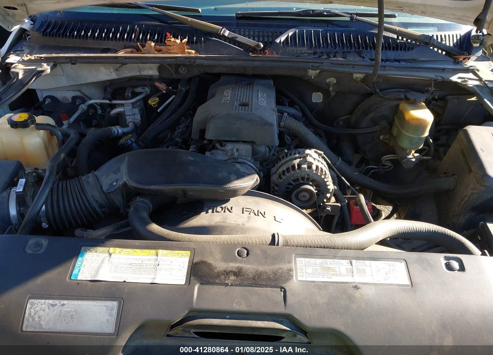 2000 GMC YUKON XL 1500 SLT VIN: 3GKEC16T6YG195974