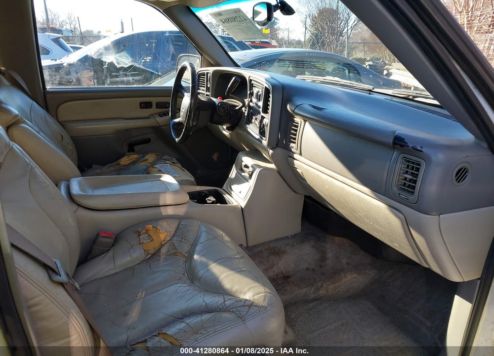 2000 GMC YUKON XL 1500 SLT VIN: 3GKEC16T6YG195974