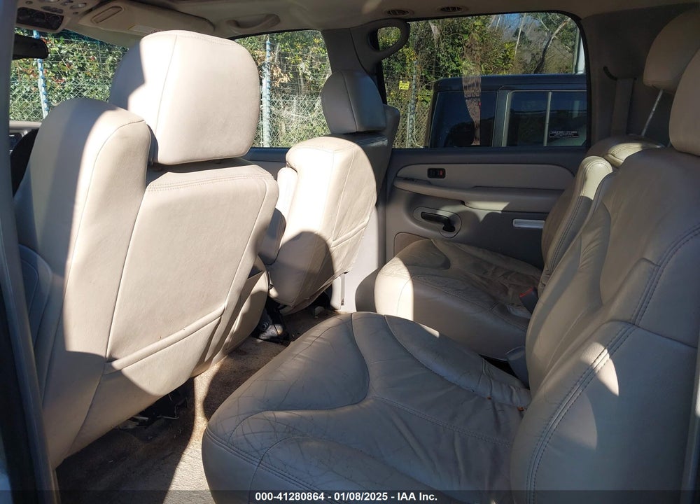 2000 GMC YUKON XL 1500 SLT VIN: 3GKEC16T6YG195974