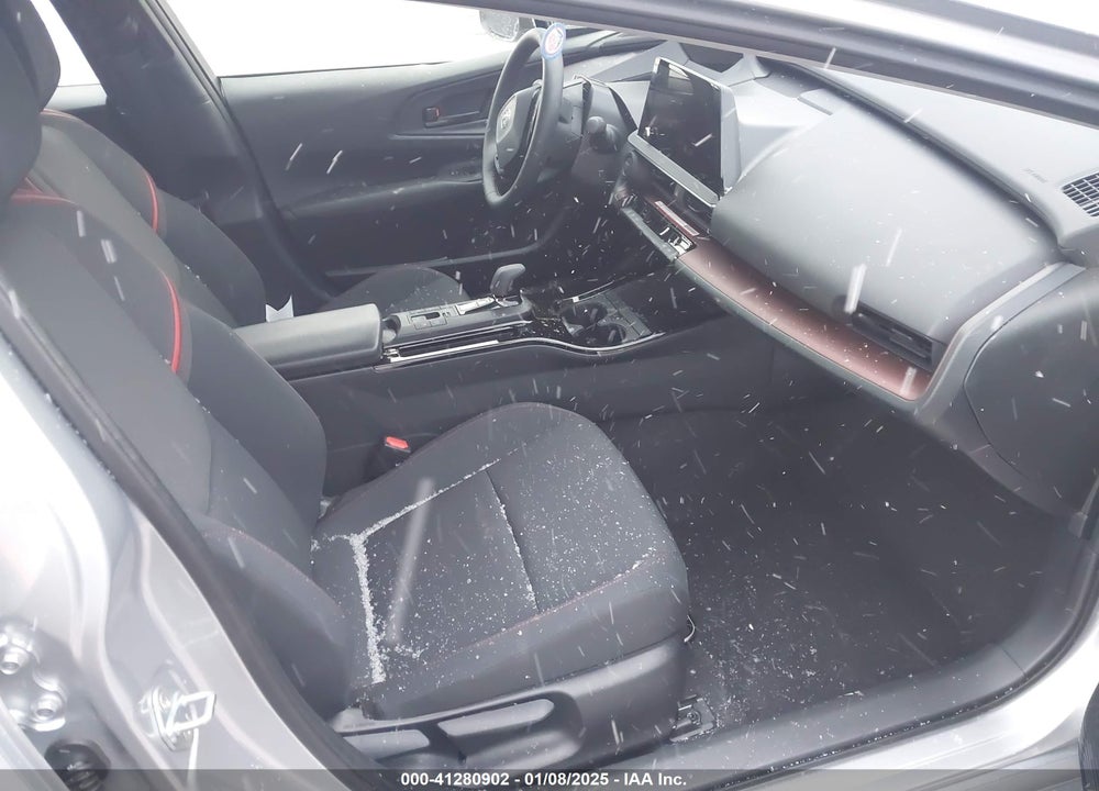 2024 TOYOTA PRIUS PRIME VIN: JTDACACU1R3030670