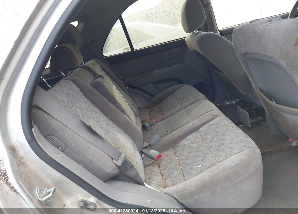 2008 KIA SORENTO LX BASE VIN: KNDJD735185856365