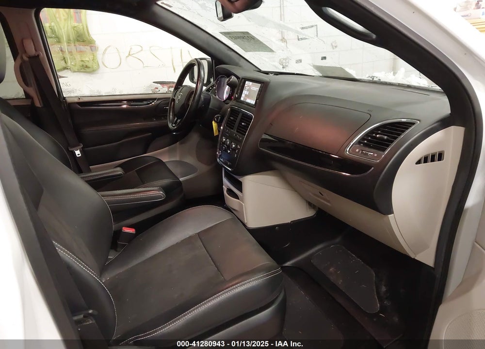 2019 DODGE GRAND CARAVAN SXT VIN: 2C4RDGCG8KR758982