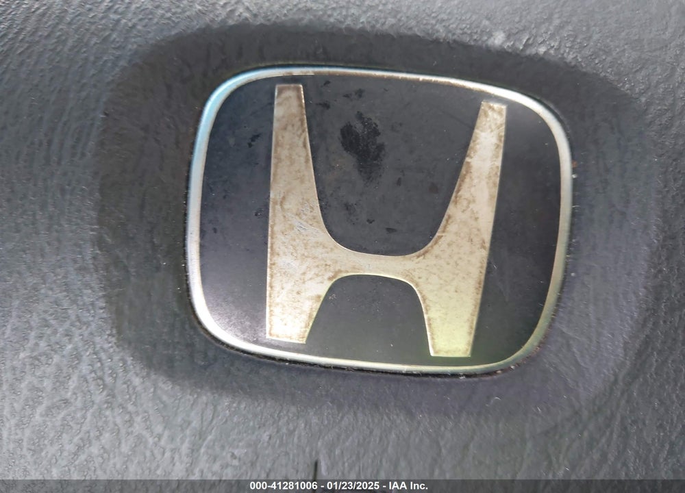 2004 HONDA PILOT EX-L VIN: 2HKYF18524H595305
