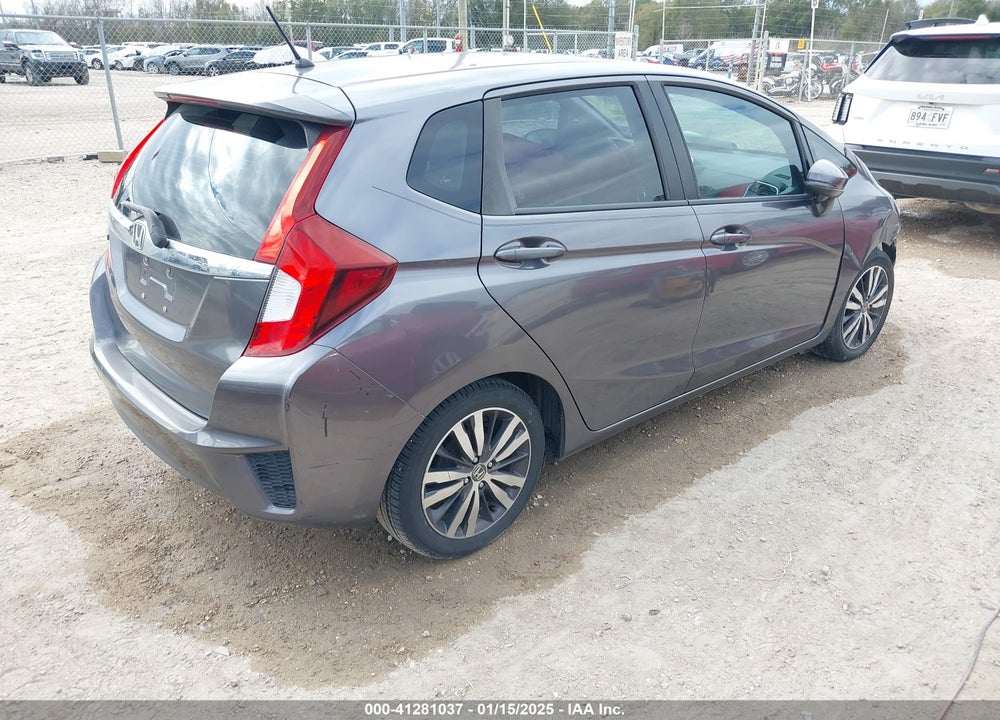 2015 HONDA FIT VIN: 3HGGK5H89FM767000