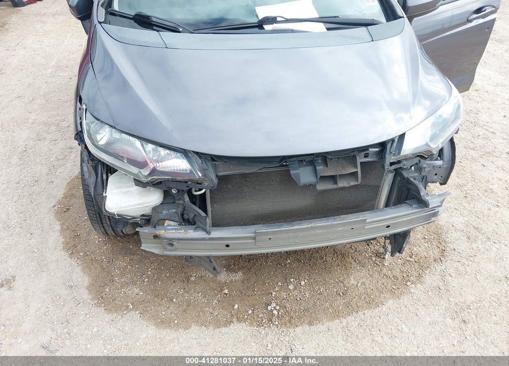 2015 HONDA FIT VIN: 3HGGK5H89FM767000