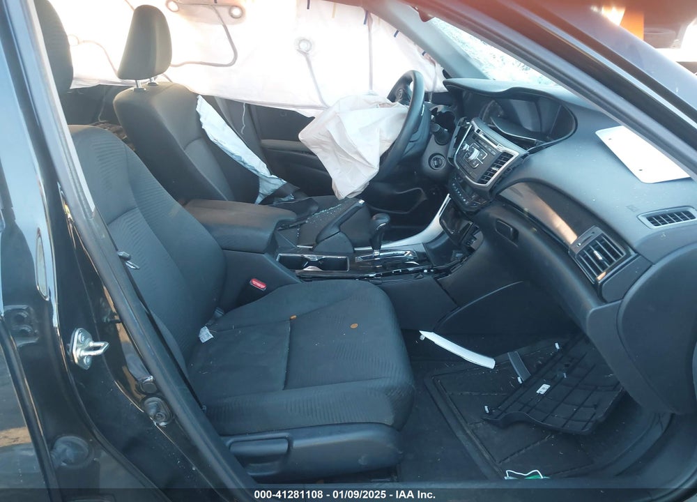 2016 HONDA ACCORD VIN: 1HGCR2F31GA226084