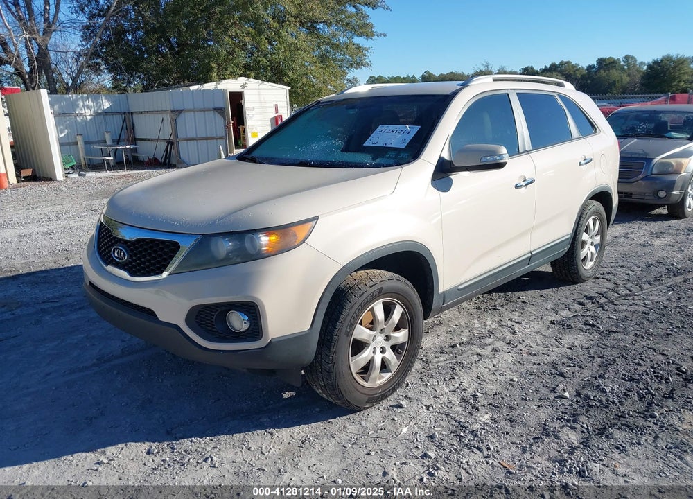 2011 KIA SORENTO LX VIN: 5XYKT4A18BG015146