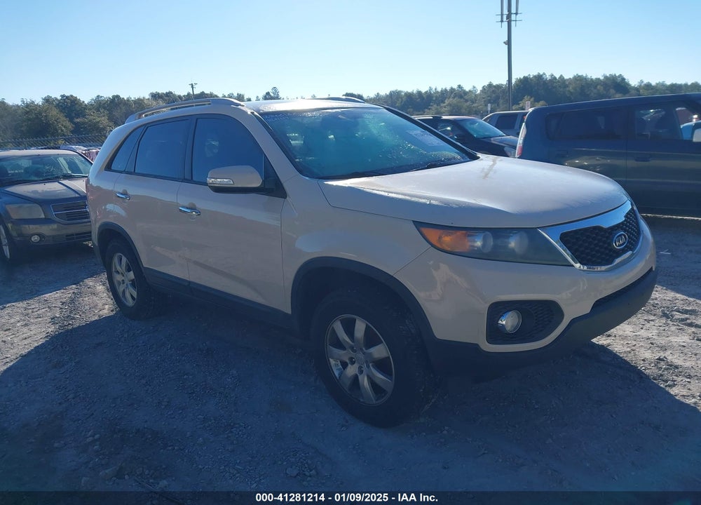 2011 KIA SORENTO LX VIN: 5XYKT4A18BG015146