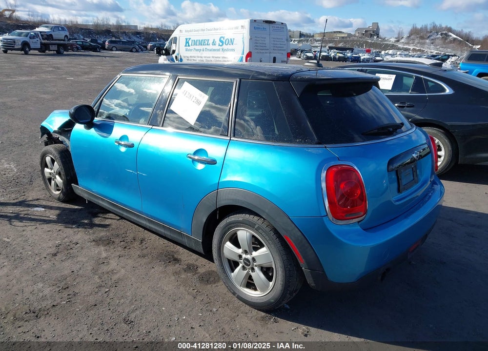 2016 MINI HARDTOP VIN: WMWXU1C57G2D11858