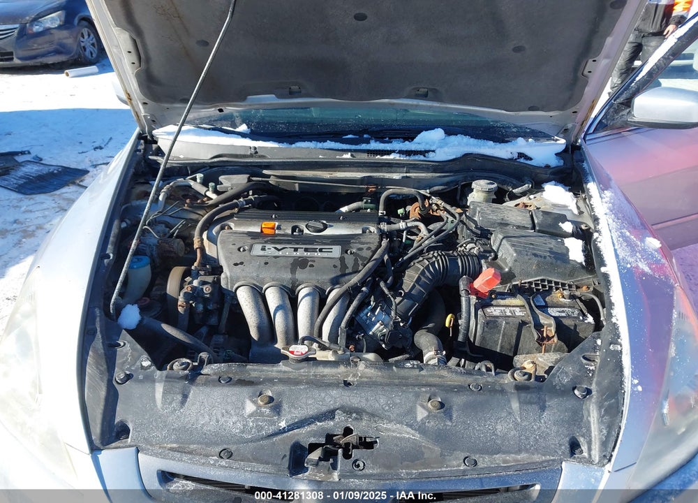 2004 HONDA ACCORD 2.4 LX VIN: JHMCM56384C003098