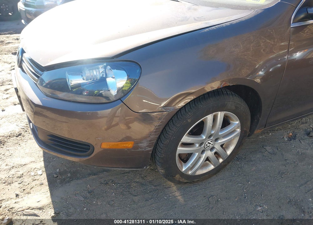 2011 VOLKSWAGEN JETTA SPORTWAGEN 2.0L TDI VIN: 3VWML7AJ6BM671176