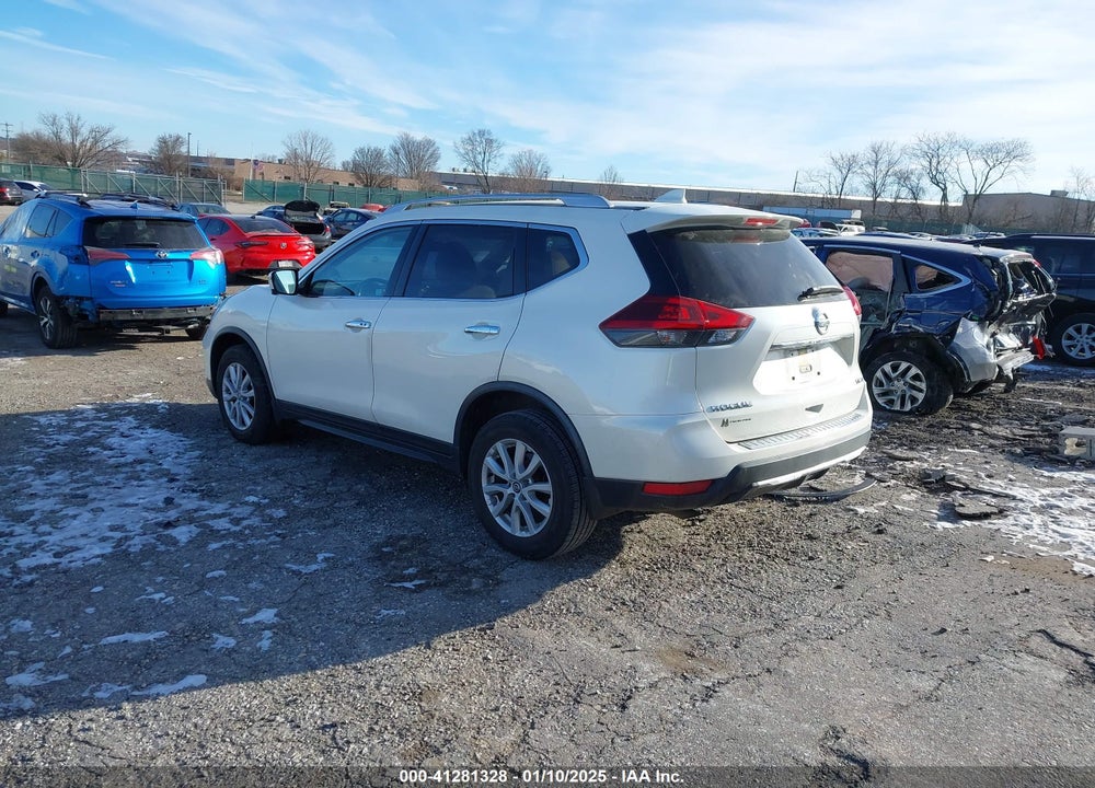 2018 NISSAN ROGUE SV VIN: JN8AT2MV7JW305978