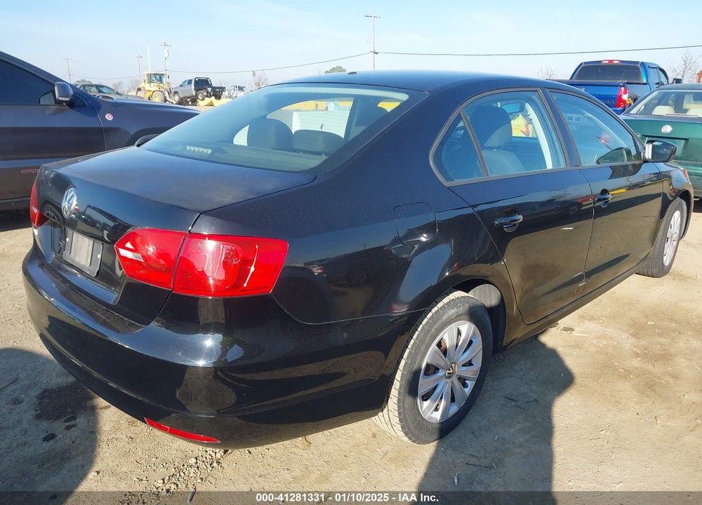 2012 VOLKSWAGEN JETTA 2.0L S VIN: 3VW2K7AJ7CM315945