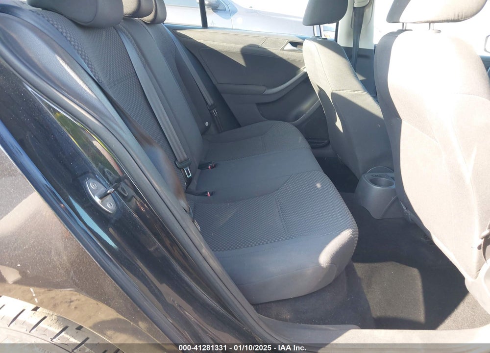 2012 VOLKSWAGEN JETTA 2.0L S VIN: 3VW2K7AJ7CM315945