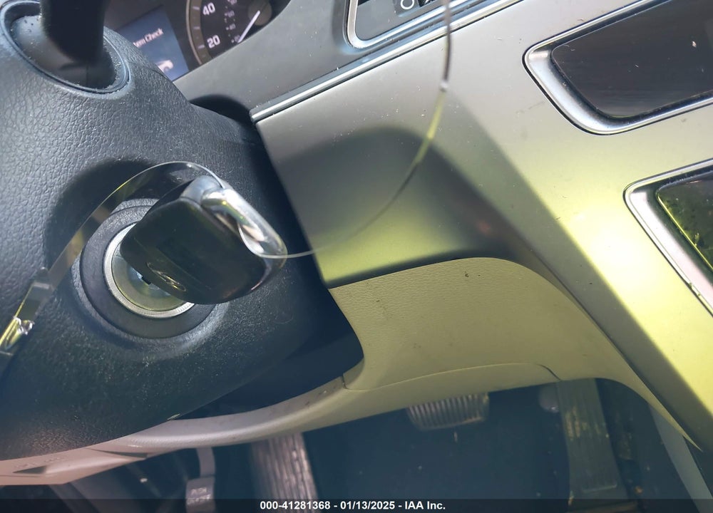 2015 HYUNDAI SONATA VIN: 5NPE24AF0FH121701