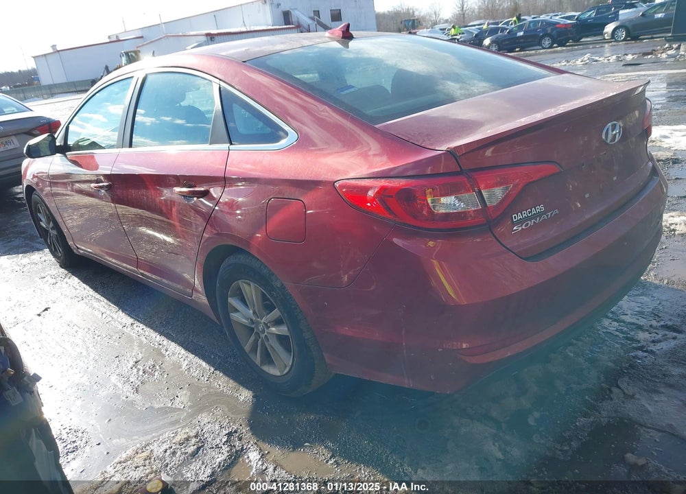 2015 HYUNDAI SONATA VIN: 5NPE24AF0FH121701