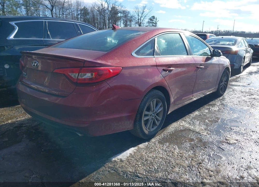 2015 HYUNDAI SONATA VIN: 5NPE24AF0FH121701