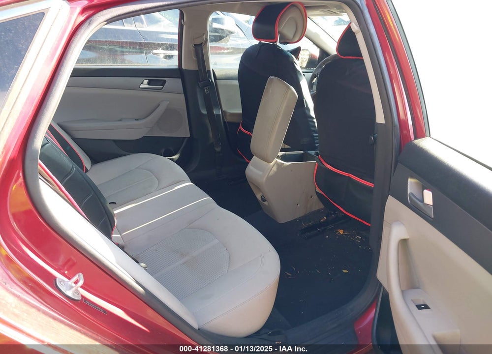 2015 HYUNDAI SONATA VIN: 5NPE24AF0FH121701