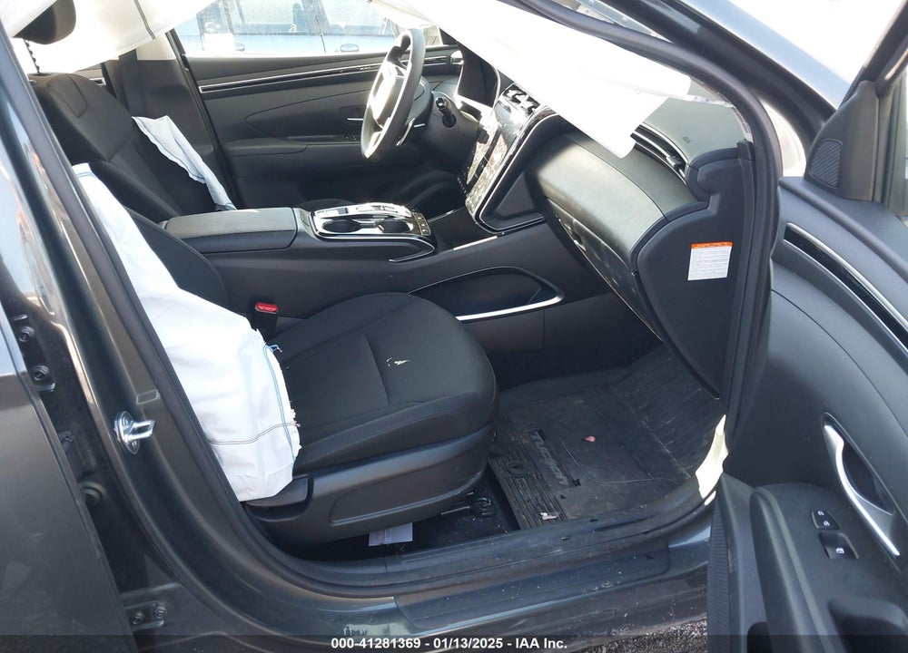 2024 HYUNDAI TUCSON HYBRID VIN: KM8JBCD18RU195138