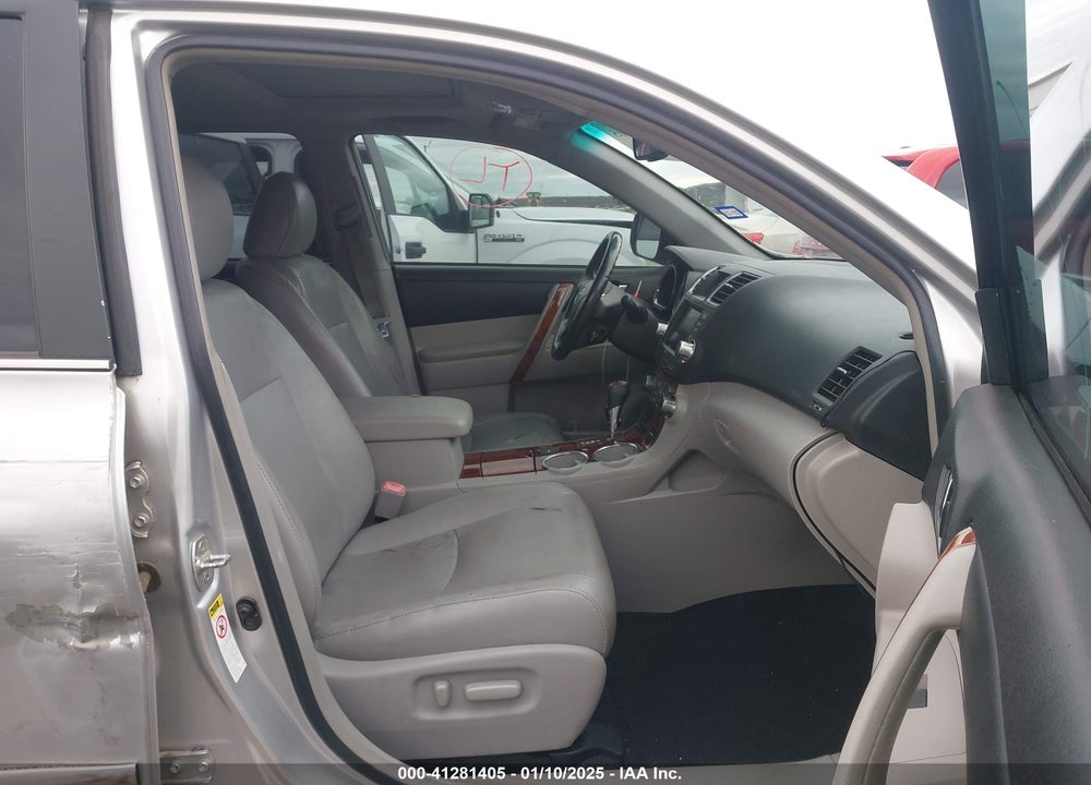 2011 TOYOTA HIGHLANDER LIMITED V6 VIN: 5TDYK3EH0BS035151