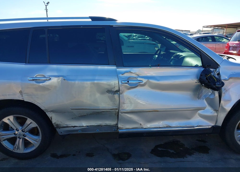 2011 TOYOTA HIGHLANDER LIMITED V6 VIN: 5TDYK3EH0BS035151