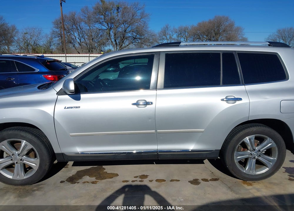 2011 TOYOTA HIGHLANDER LIMITED V6 VIN: 5TDYK3EH0BS035151