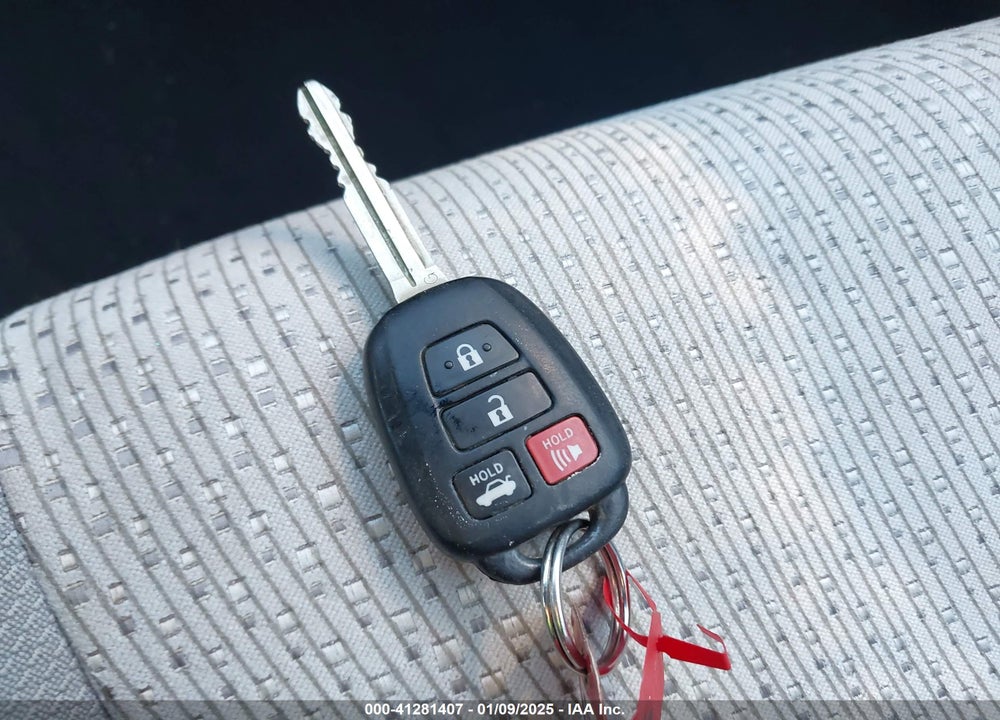 2012 TOYOTA CAMRY VIN: 4T1BF1FK4CU020587